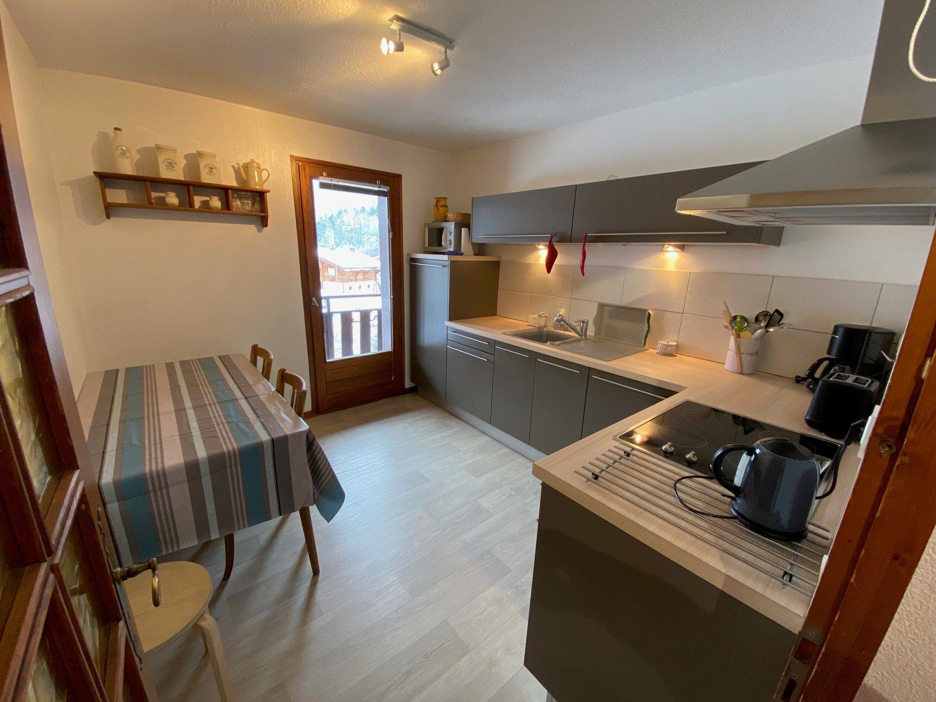location-appartement-Saint-Jean-de-Sixt-6-personnes-1996-5-Alpissime