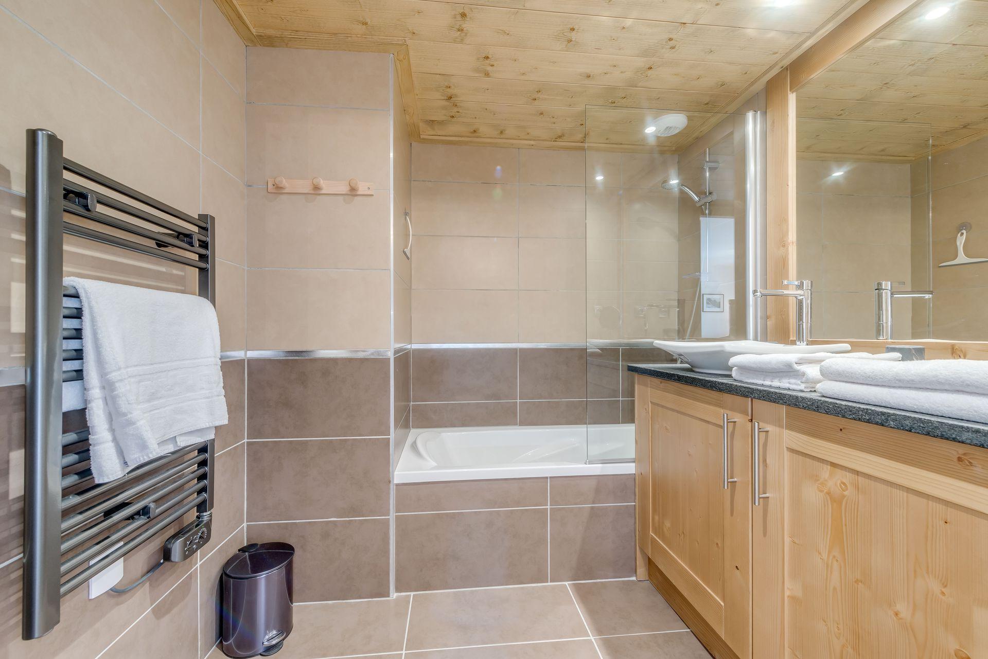 location-appartement-Champagny-en-Vanoise-6-personnes-2440-5-Alpissime