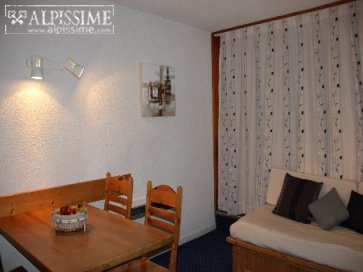 location-studio-Arc-1800-Charvet-4-personnes-350-2-Alpissime