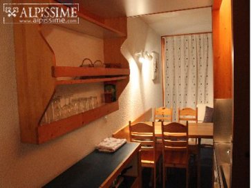 location-studio-Arc-1800-Charvet-4-personnes-350-3-Alpissime