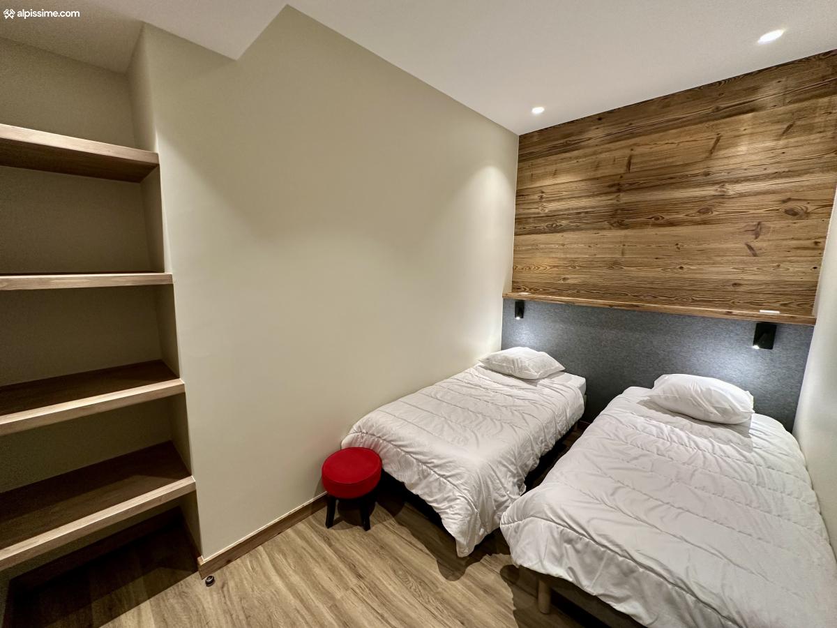 Simple beds room